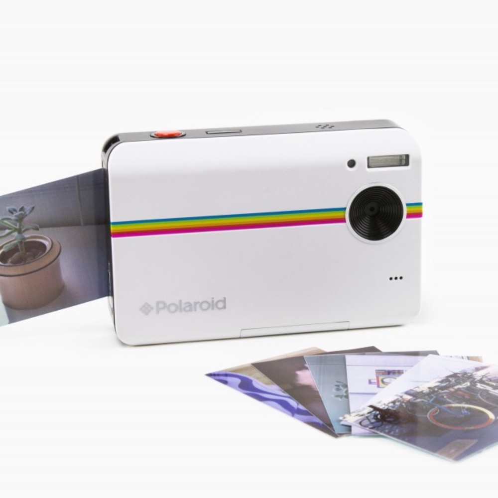 ✖️✖️✖️✖️SOLD✖️✖️✖️✖️Polaroid Camera+Film: White